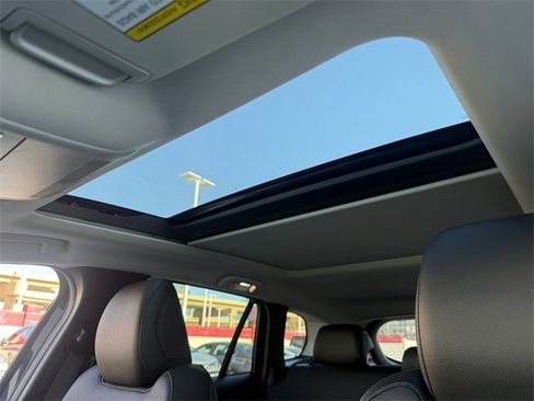 Used 2025 MAZDA CX-50 AWD 2.5 S w/ Premium Plus Pkg image 24