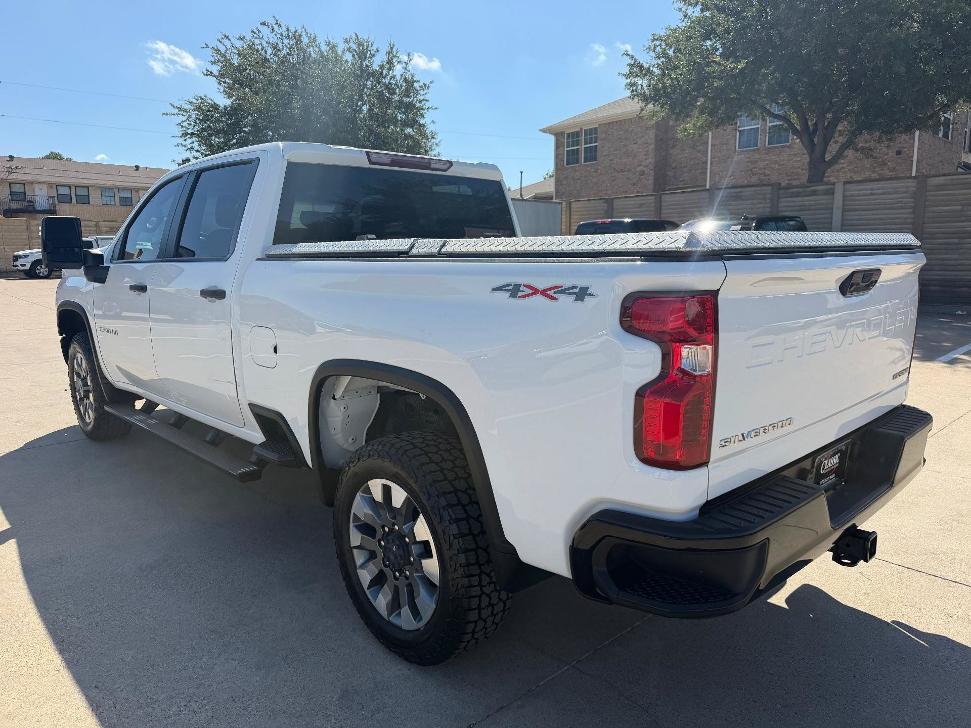 Used 2022 Chevrolet Silverado 2500 Custom w/ Custom Convenience Package AWD/4WD image 5