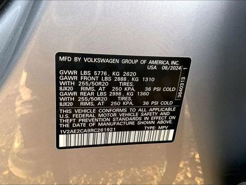 Used 2024 Volkswagen Atlas Cross Sport SEL R-Line image 34