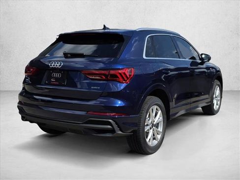 Certified 2025 Audi Q3 2.0T Premium w/ Convenience Package AWD/4WD image 5