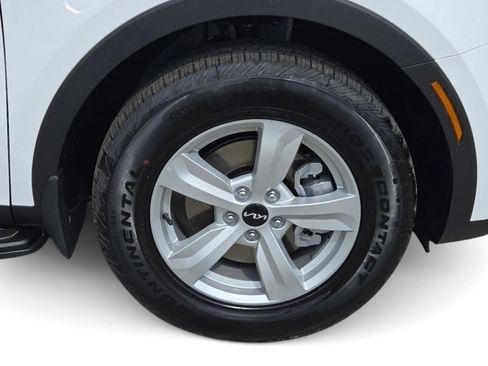 New 2026 Kia Sorento LX FWD image 6