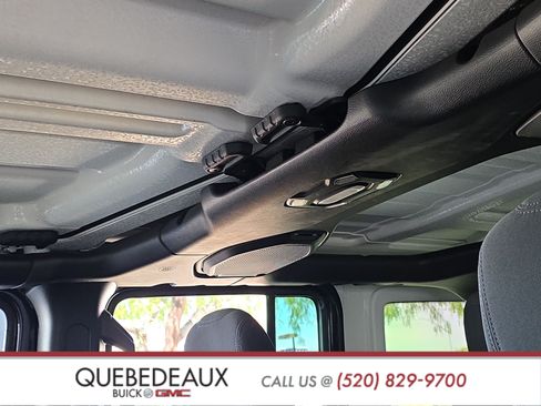 Used 2021 Jeep Wrangler Unlimited Rubicon AWD/4WD image 12