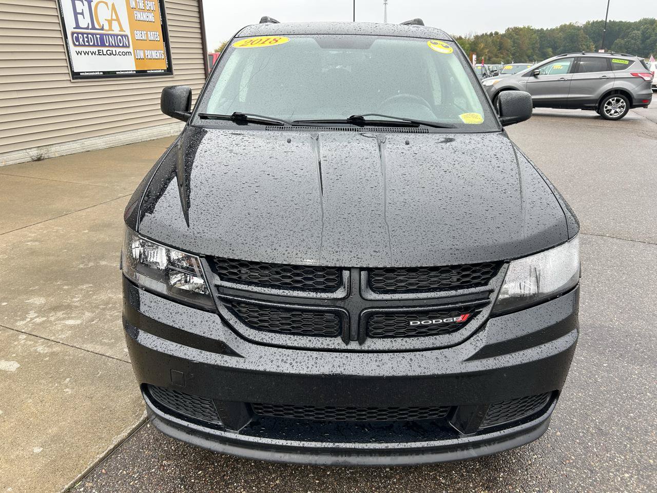 Used 2018 Dodge Journey SE w/ Connectivity Group FWD image 2