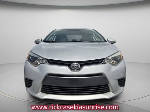 Used 2015 Toyota Corolla LE FWD image 4