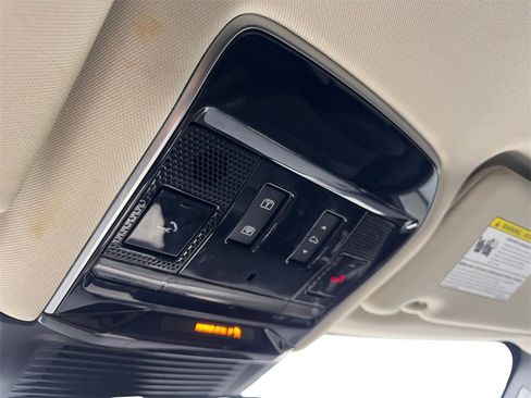 Used 2023 Land Rover Range Rover SE image 74