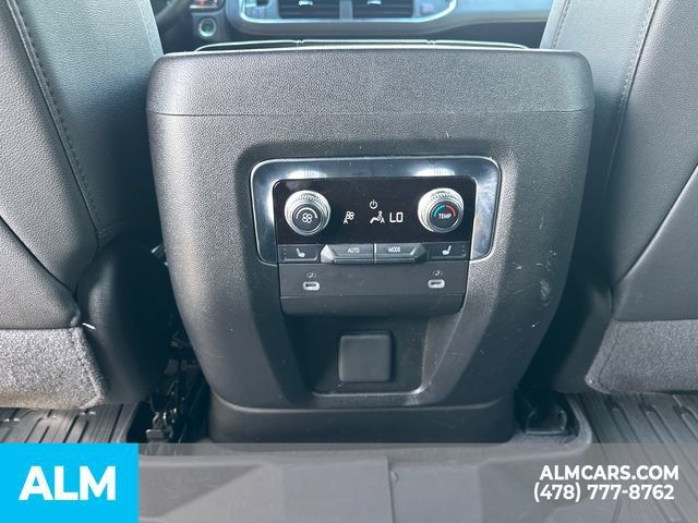 Used 2024 GMC Yukon XL AT4 w/ AT4 Premium Package AWD/4WD image 27