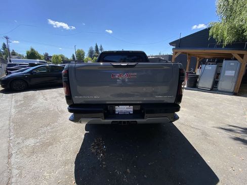Used 2026 GMC Sierra EV Denali AWD/4WD image 5