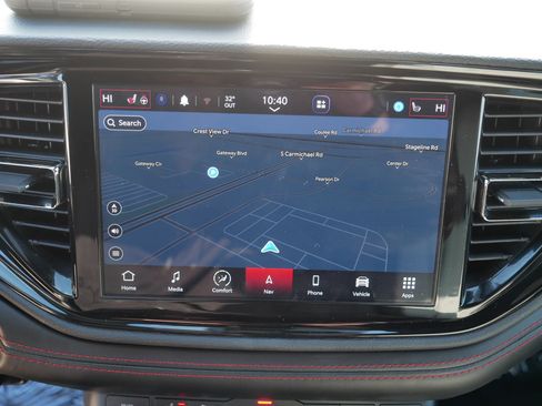 Used 2024 Dodge Durango GT image 30