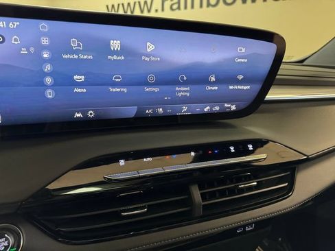 Used 2025 Buick Enclave Avenir w/ Trailering Package, 5000 lbs. AWD/4WD image 14