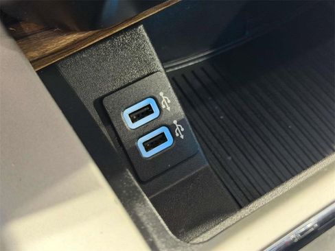 Used 2018 Ford F150 Lariat w/ Equipment Group 502A Luxury image 27