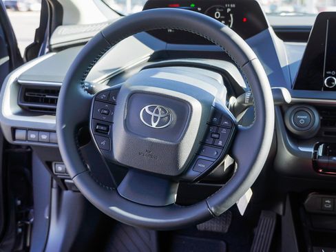 New 2026 Toyota Prius LE image 31