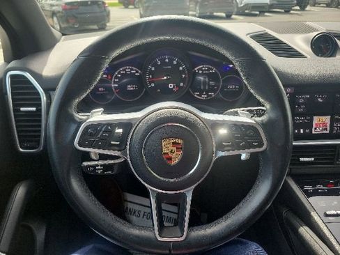 Used 2020 Porsche Cayenne AWD/4WD image 27