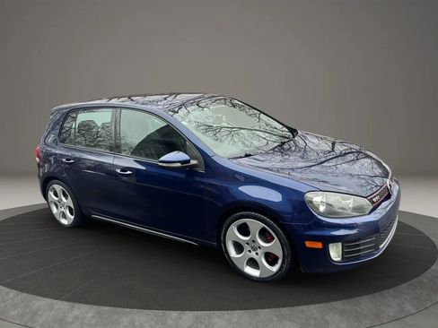 Used 2013 Volkswagen Golf 4-Door image 8