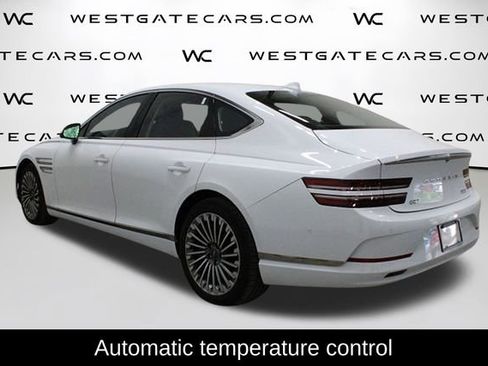 Used 2023 Genesis G80 image 5