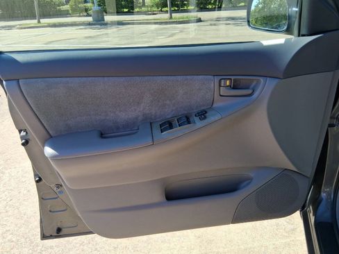 Used 2006 Toyota Corolla CE w/ Upgrade Pkg FWD image 27