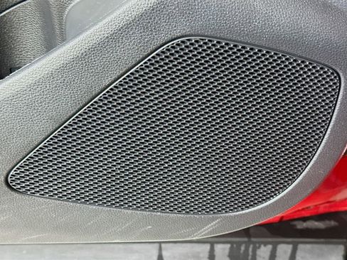 Used 2024 Toyota Corolla Cross SE image 19