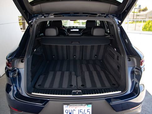 Certified 2026 Porsche Cayenne AWD/4WD image 14