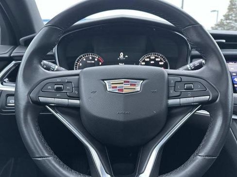 Certified 2025 Cadillac XT6 Luxury AWD/4WD image 25
