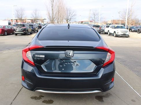 Used 2019 Honda Civic EX image 8