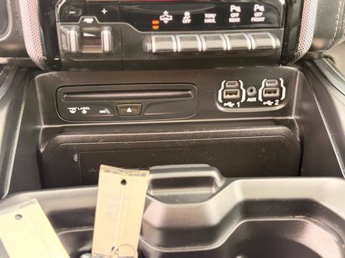 Used 2019 RAM 1500 Limited AWD/4WD image 19