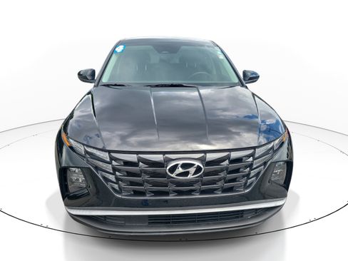 Used 2024 Hyundai Tucson SE FWD image 2