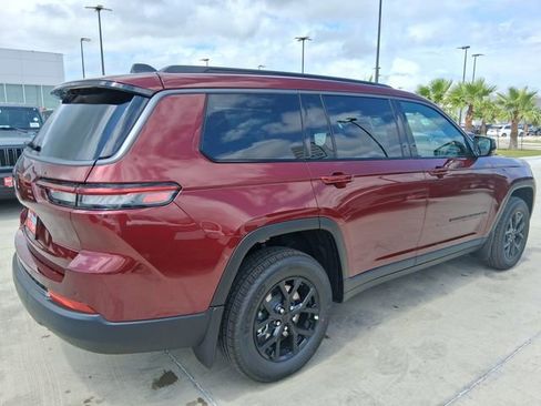 New 2026 Jeep Grand Cherokee L 2WD image 7