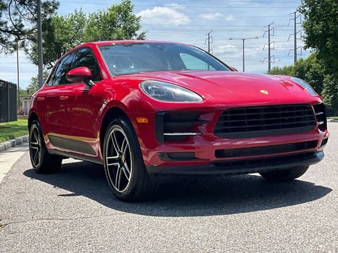 Used 2020 Porsche Macan w/ Premium Package Plus AWD/4WD image 3