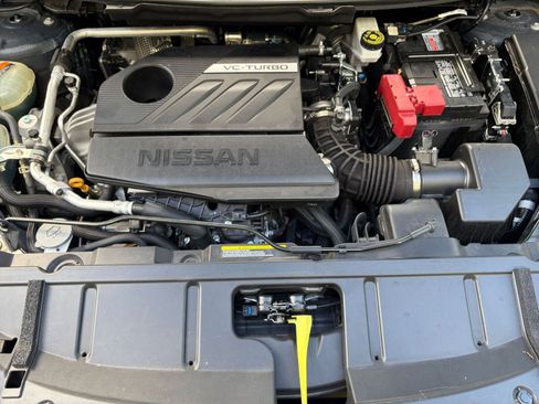 Used 2025 Nissan Rogue SV image 29
