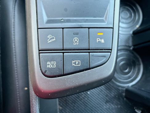 Used 2026 Kia Sportage EX FWD image 33