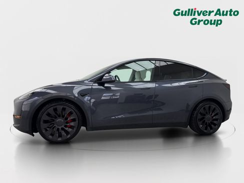 Used 2022 Tesla Model Y Performance AWD/4WD image 2