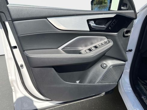Used 2026 Acura MDX FWD w/ Technology Package image 17