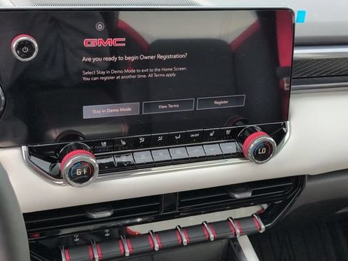 New 2026 GMC Canyon AT4X w/ AT4X AEV Edition AWD/4WD image 13