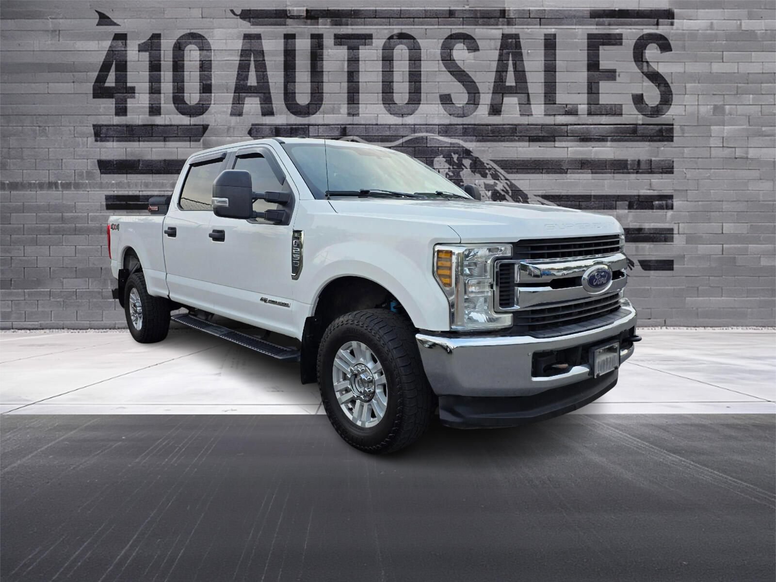 Used 2019 Ford F250 XLT AWD/4WD image 1