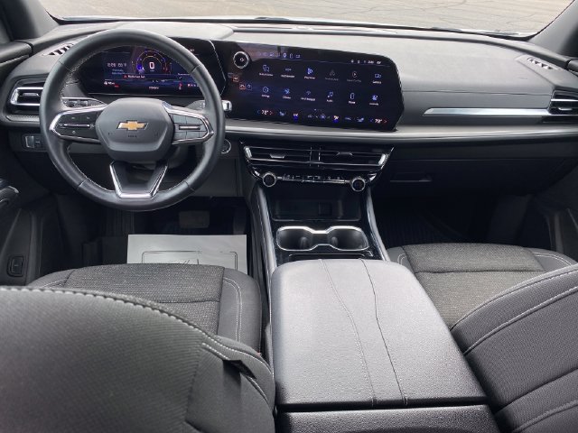 Certified 2025 Chevrolet Traverse LT w/ LPO, Floor Liner Package FWD image 5