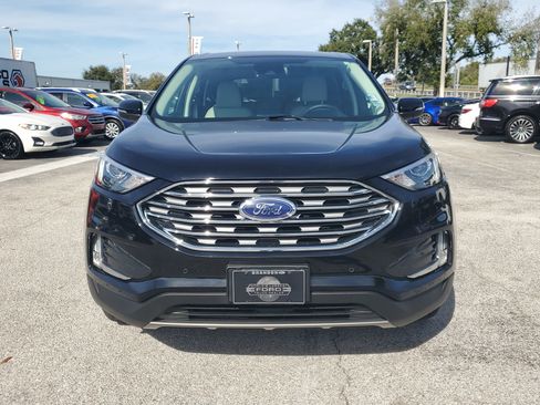 Certified 2024 Ford Edge Titanium image 2
