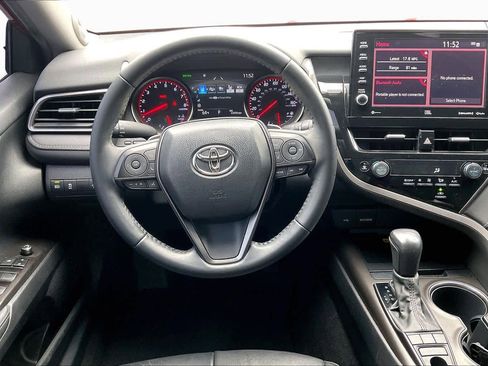 Certified 2022 Toyota Camry XSE image 5