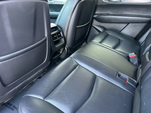 Used 2017 Cadillac XT5 Premium Luxury w/ Driver Assist Package image 4