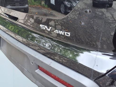 Used 2024 Nissan Pathfinder SV image 5