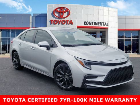Certified 2025 Toyota Corolla SE FWD image 1