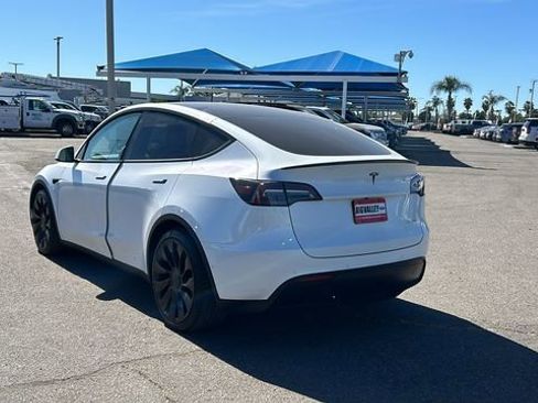 Used 2022 Tesla Model Y Performance AWD/4WD image 5