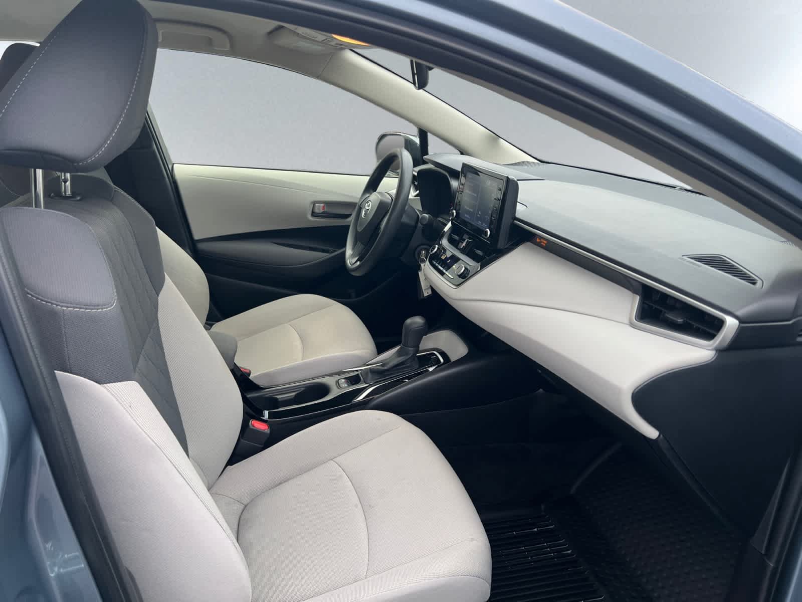 Used 2022 Toyota Corolla LE FWD image 20