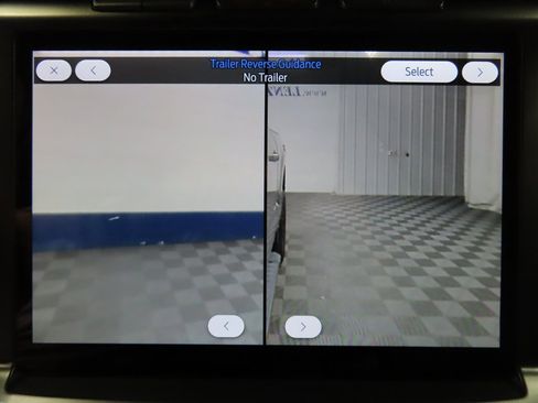 Used 2024 Ford F150 XLT w/ FX4 Off-Road Package image 19