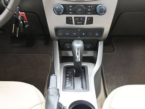 Used 2011 Ford Focus SEL w/ 301A Rapid Spec Order Code FWD image 22