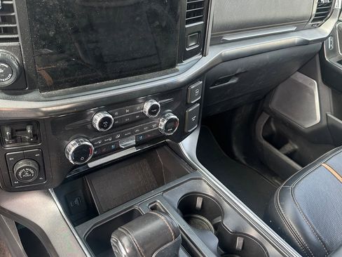 Used 2021 Ford F150 Platinum image 10