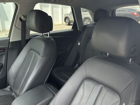 Used 2019 Audi Q5 2.0T Premium AWD/4WD image 18