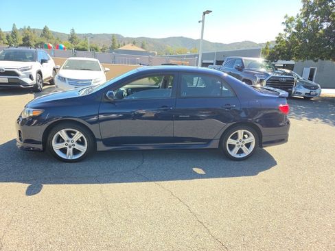 Used 2013 Toyota Corolla S w/ Premium Complete Pkg FWD image 2
