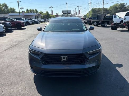 Used 2023 Honda Accord LX image 2