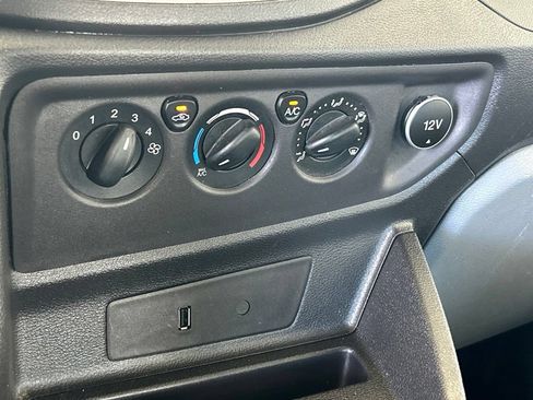 Used 2018 Ford Transit 150 130 Medium Roof RWD image 31