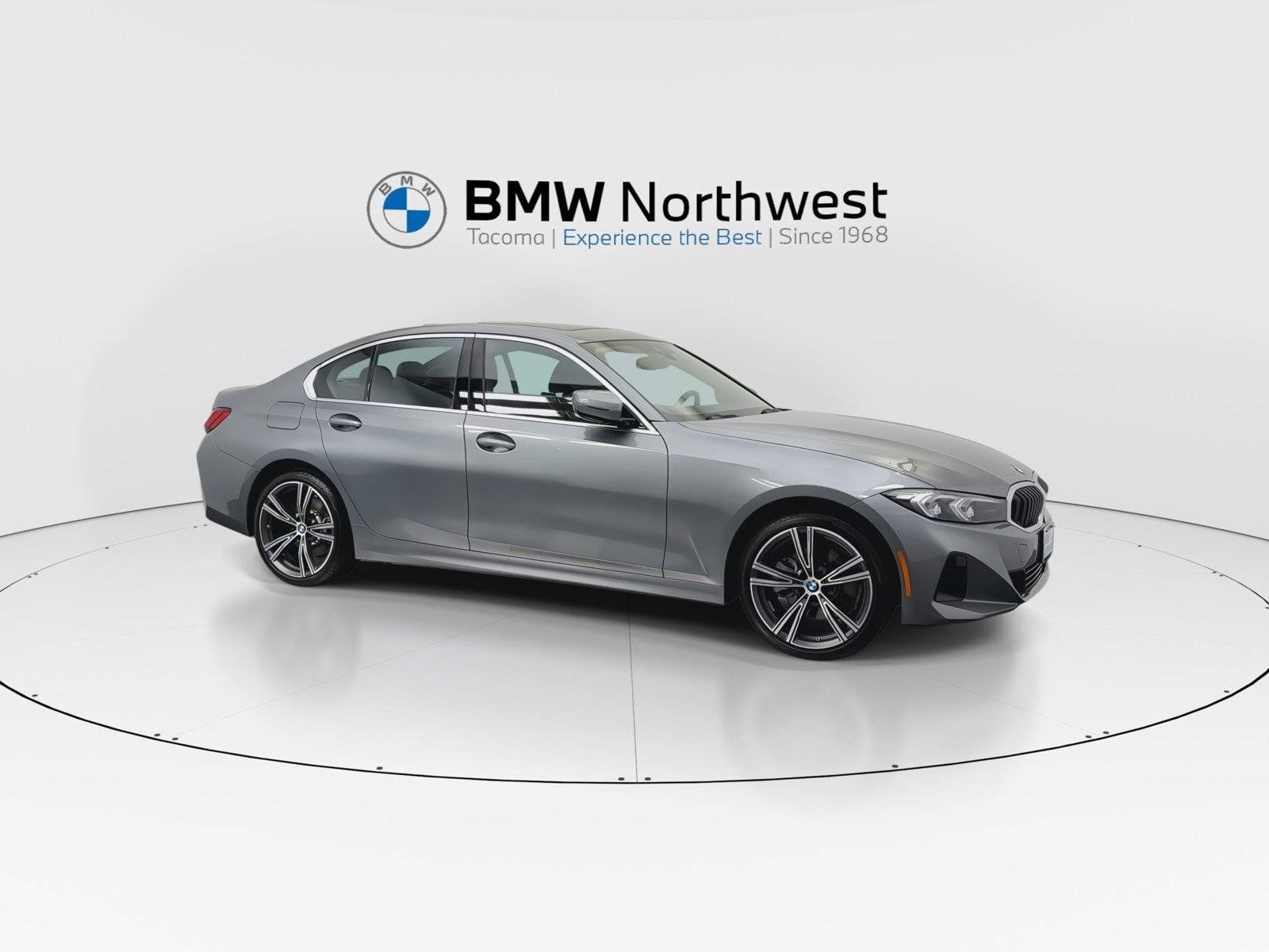 Used 2024 BMW 330i xDrive Sedan w/ Convenience Package AWD/4WD image 6