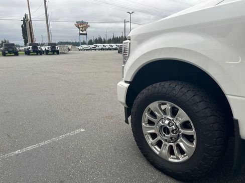 Used 2022 Ford F350 Limited w/ FX4 Off-Road Package image 9